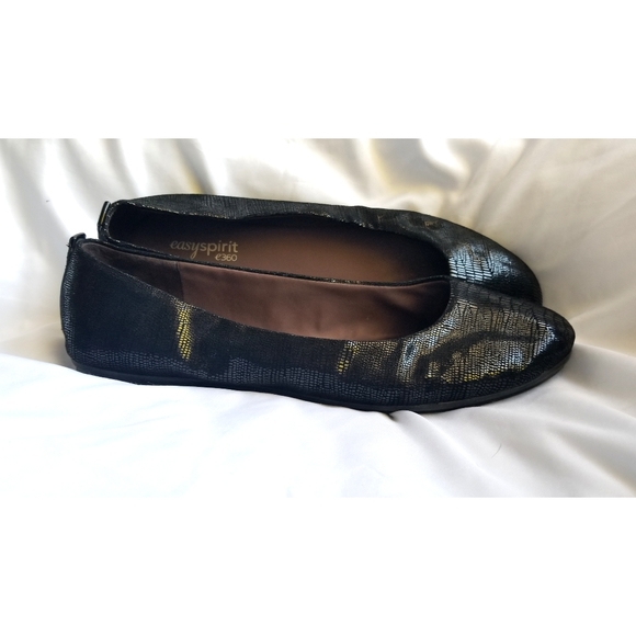 Black Flats - Picture 3 of 5